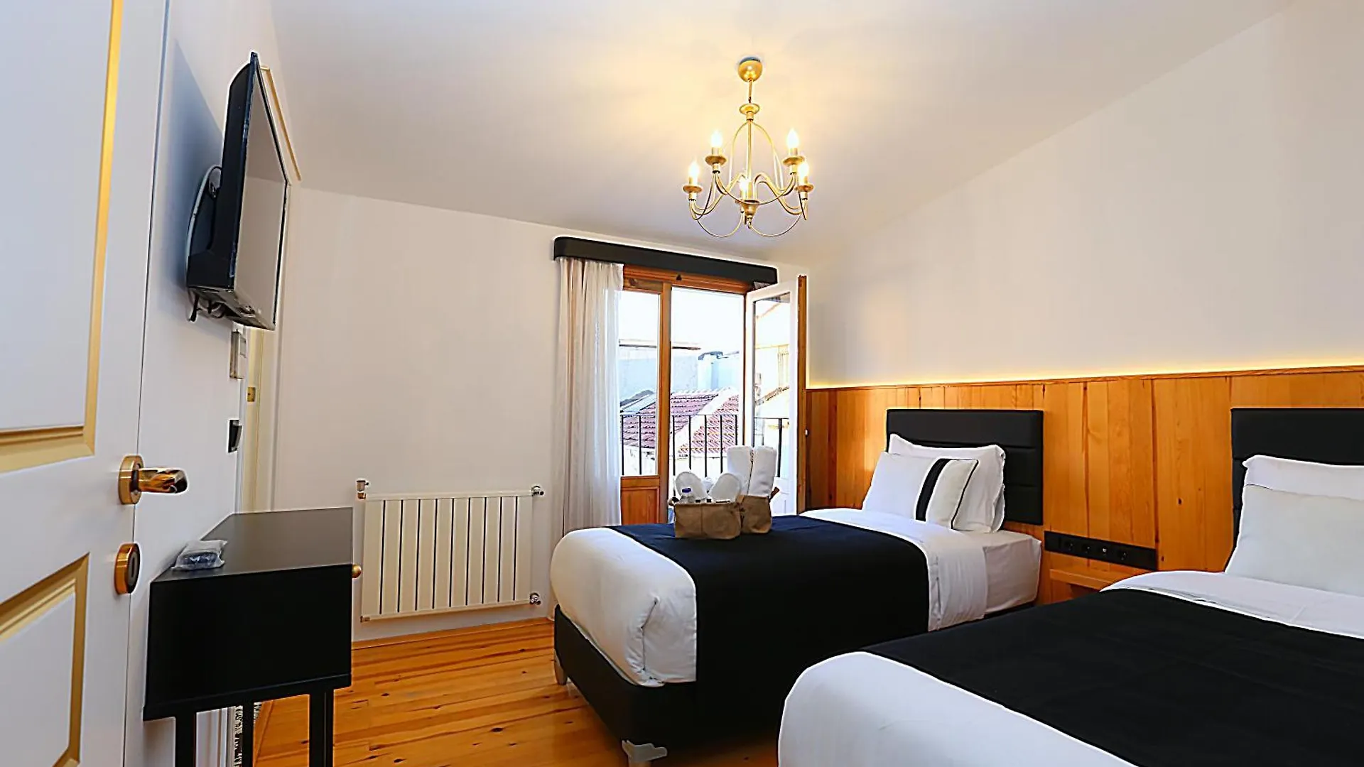 Istanbul Taksim Istiklal Street Kamil Hotel - Historical 3*,  Turkey