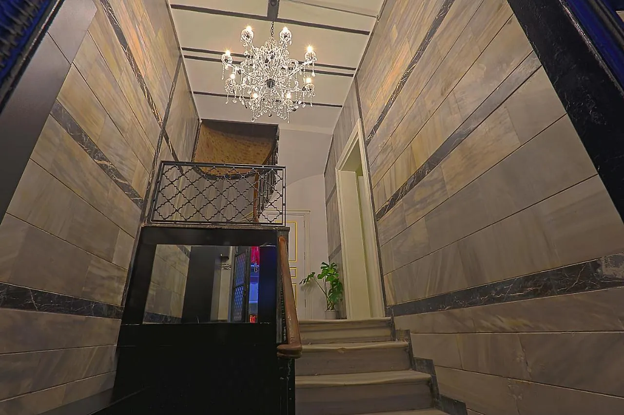 ***  Istanbul Taksim Istiklal Street Kamil Hotel - Historical Turecko