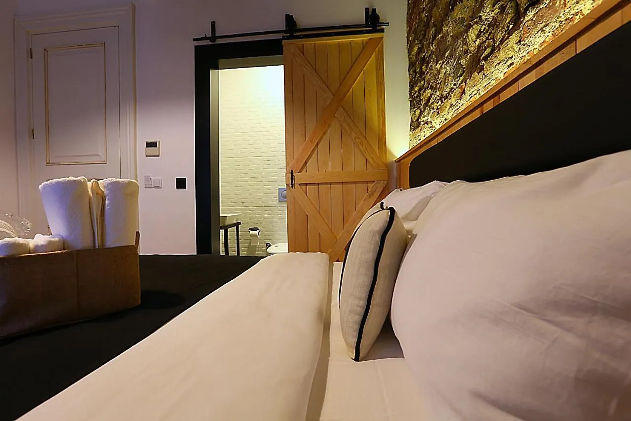 Istanbul Taksim Istiklal Street Kamil Hotel - Historical