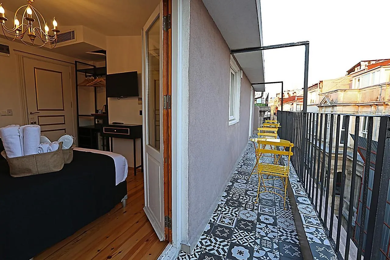 ***  Istanbul Taksim Istiklal Street Kamil Hotel - Historical Turecko