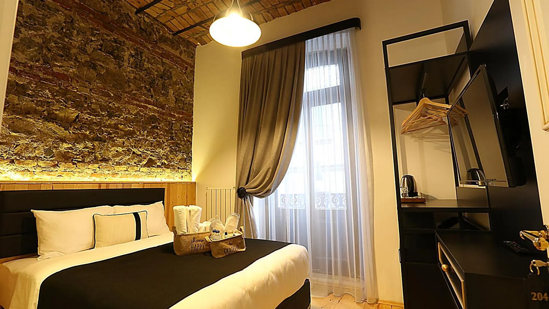 Istanbul Taksim Istiklal Street Kamil Hotel - Historical