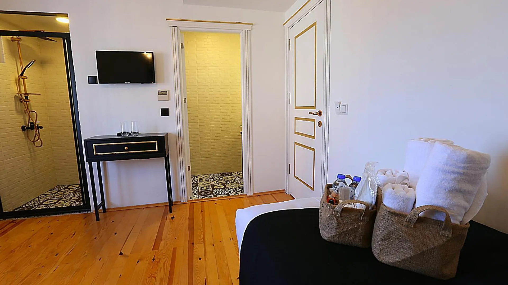 Istanbul Taksim Istiklal Street Kamil Hotel - Historical 3*,  Turecko