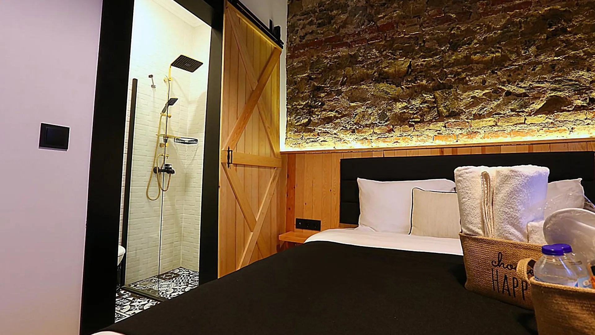 Istanbul Taksim Istiklal Street Kamil Hotel - Historical